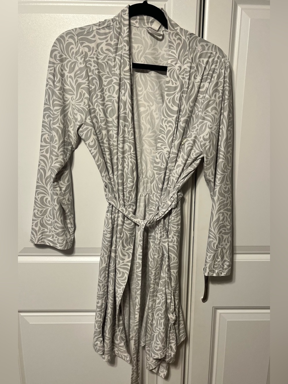 Light Gray Floral Print Women's Robe - Soft Wrap Lounge Robe-S
